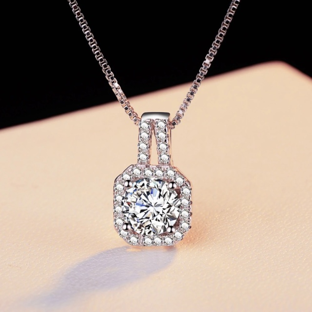 NEW!💙💎PAVE!PRETTY! ZIRCON! NECKLACE!💎💙SILVERY! - Picture 2 of 8